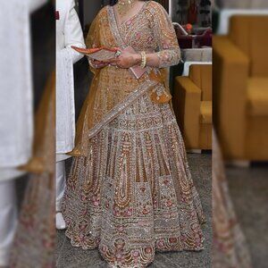 Heavy Bridal Orange Net Lehenga NEGOTIABLE Pre-Owned
